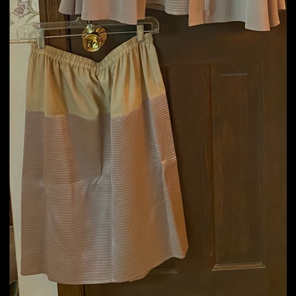 3 Piece Champagne Colored Suit, skirt runs small - Picture 2 of 2